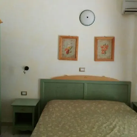 Casa Vacanza In Villaggio Capopiccolo Capo Rizzuto